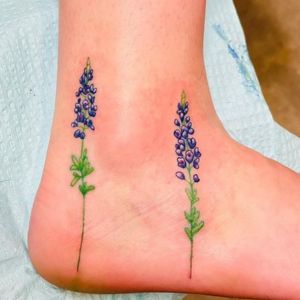 bluebonnet tattoo minimal (color)